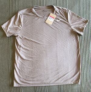 Nike The Nike Tee Dri-FIT Women’s Training T-Shirt Crew Neck Brown L